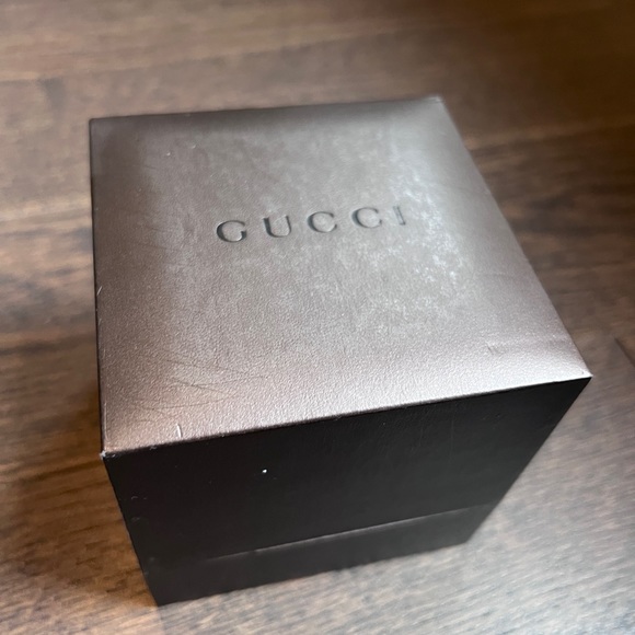 GUCCI bracelet watch - Picture 3 of 4